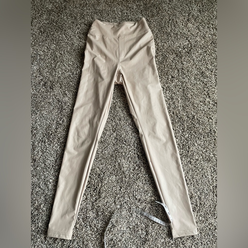 Offline by Aerie Luxe High Rise Woman’s leggings Sz S Faux Leather